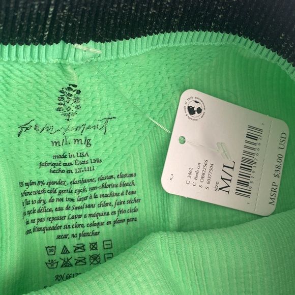 (A4) Free People Movement Prajna Happiness Runs Seamless Shorts, Size M/L, NWT - Picture 7 of 9